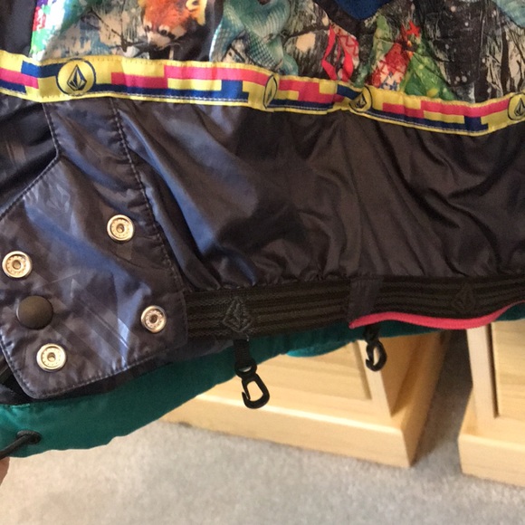 Volcom Blue Green Thermonite Snowboarding Skiing Jacket Size Extra Small - Picture 12 of 14